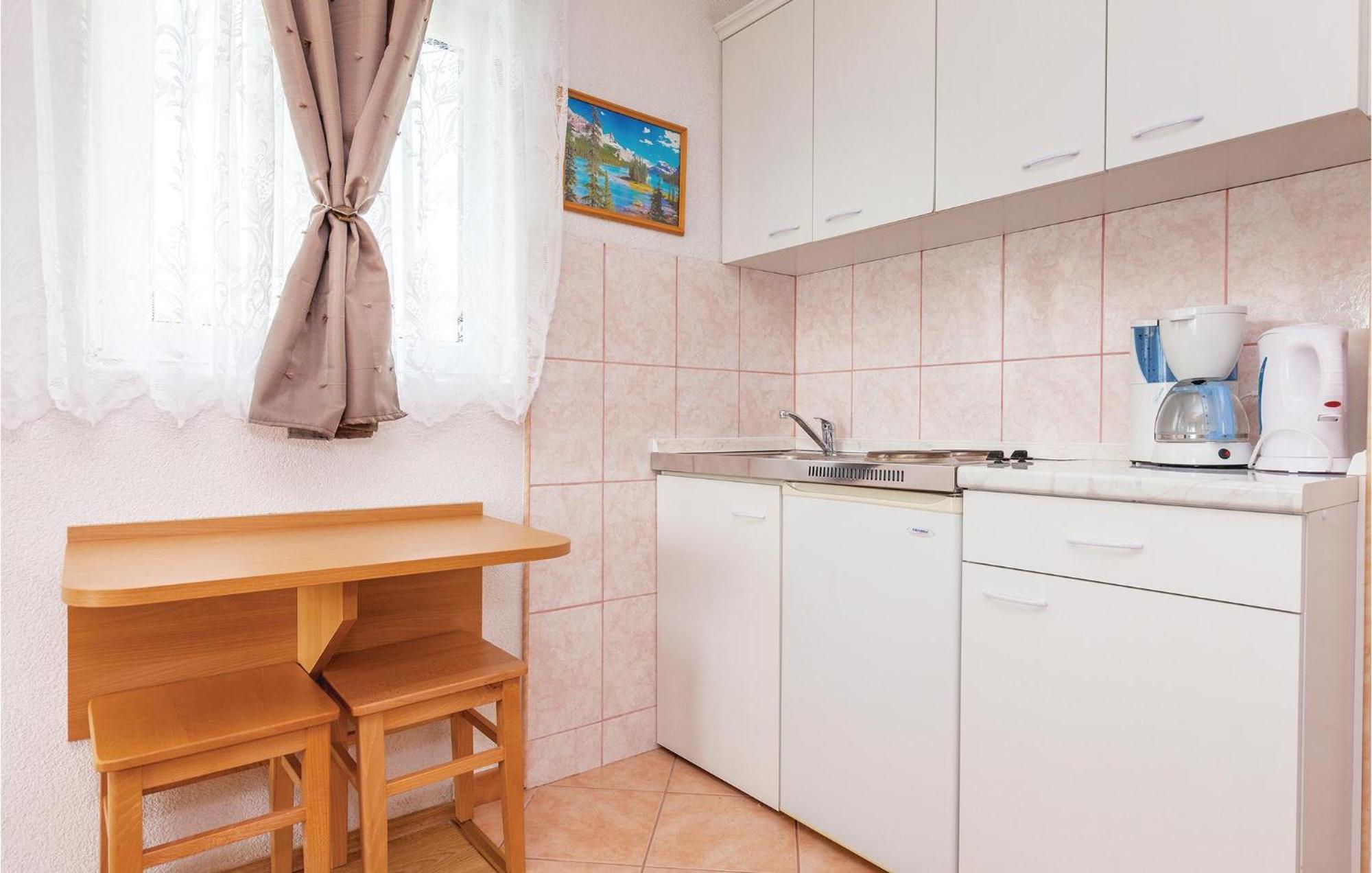 Stunning Apartment In Crikvenica With Wifi Exterior foto