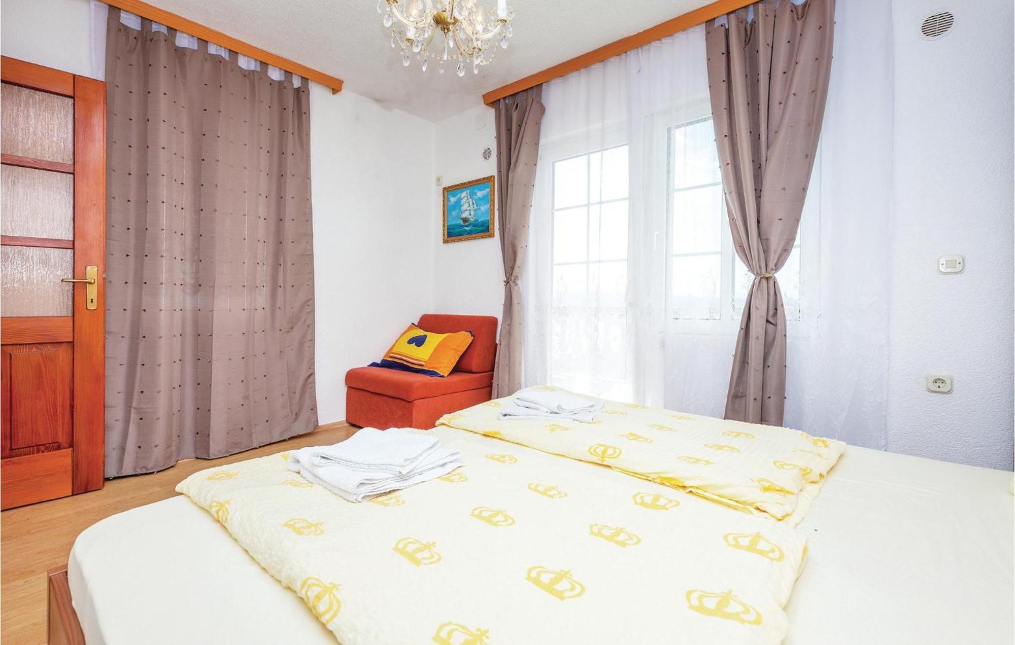 Stunning Apartment In Crikvenica With Wifi Exterior foto